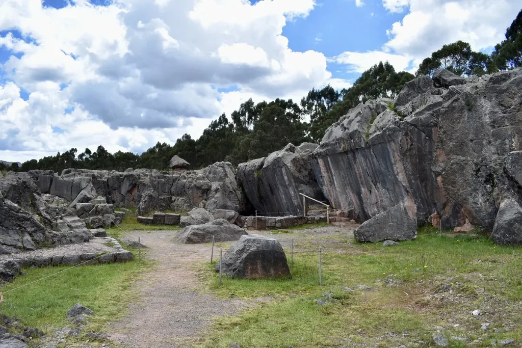 qenqo the mystic shapes and caves in Cusco city - Peru