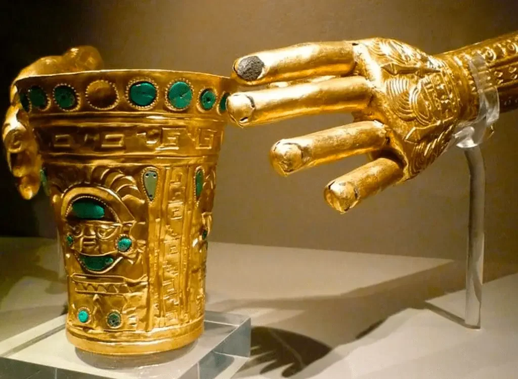 Lima City Tour and Larco Museum